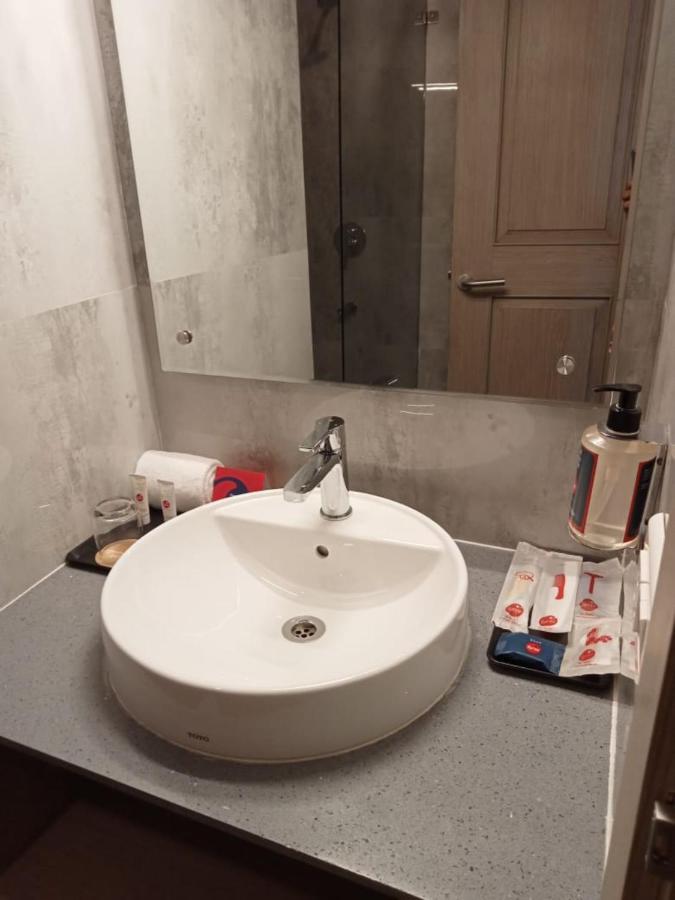 Spree Hotel Kriday Dehradun Esterno foto