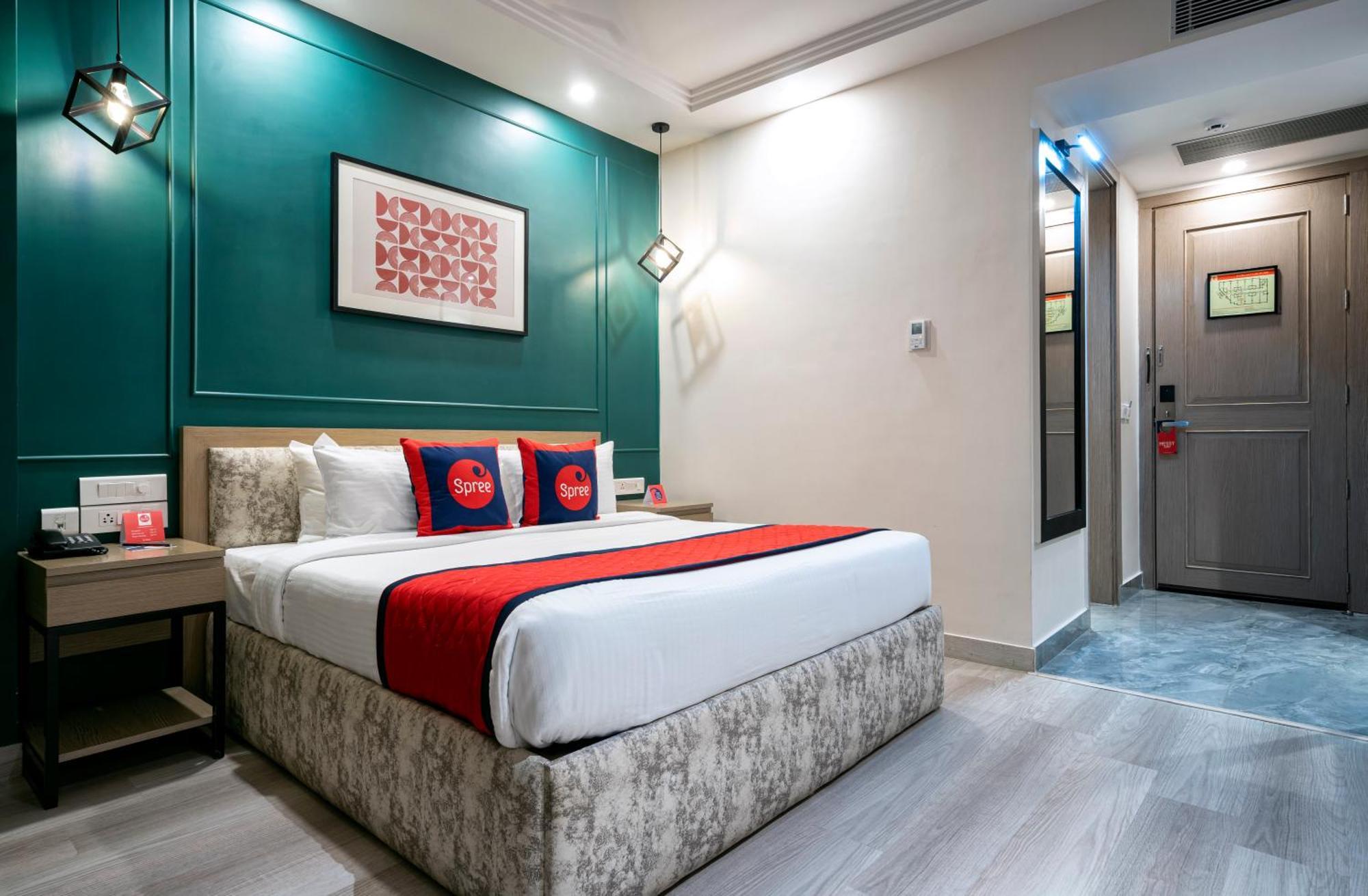 Spree Hotel Kriday Dehradun Esterno foto